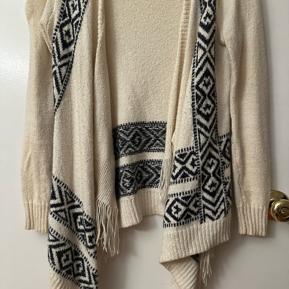 Hollister Cream and Black Geometric Cardigan